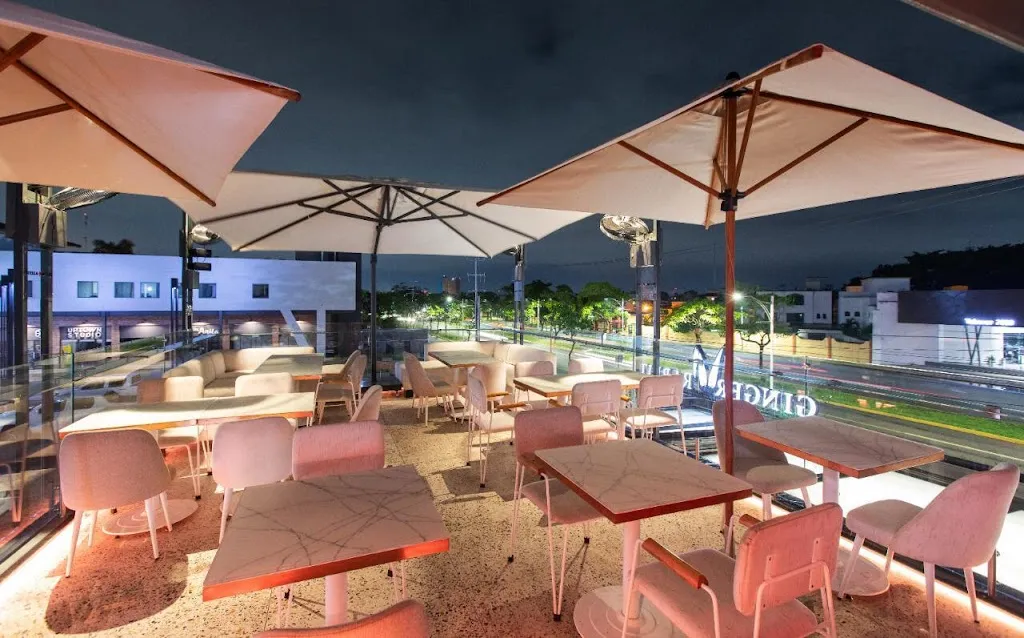 Ginger Rabbit. Distillery + Kitchen_Villahermosa_slider_image_1