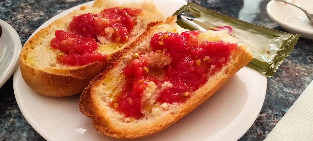 BAR CASCORRO. restaurant in Pozo Cañada