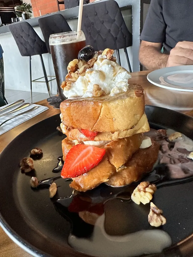 mildred Figuera_The 2nd Floor_Villahermosa_review