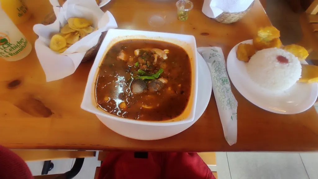 LOS CEBICHES DE LA RUMIÑAHUI_Carcelén_slider_image_2