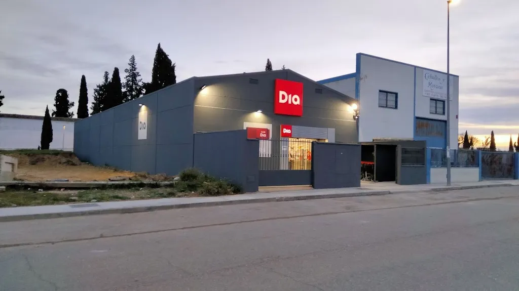 Supermercados Dia_Adamuz_slider_image_1