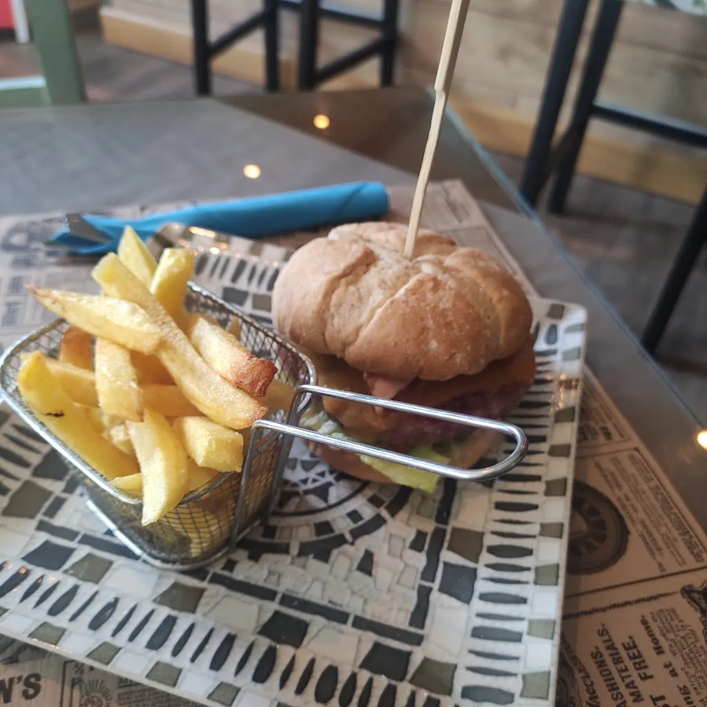 Menu_Sabores Gastrobar Internacional_Almedinilla_image_9