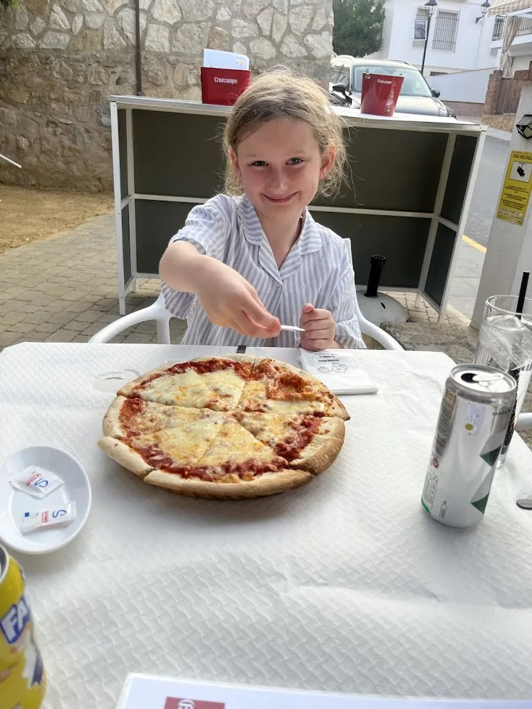 Ciara Dunlop_Sabores Gastrobar Internacional_Almedinilla_review