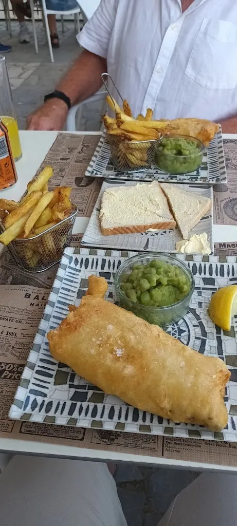 Patricia Parker_Sabores Gastrobar Internacional_Almedinilla_review