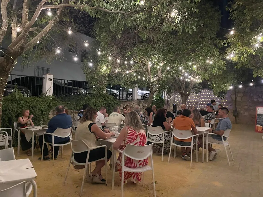 Sabores Gastrobar Internacional_Almedinilla_slider_image_3