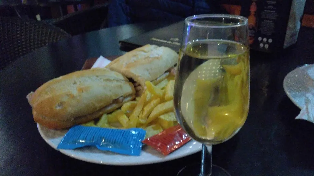 Menu_Bar Luna Nueva_Almedinilla_image_4