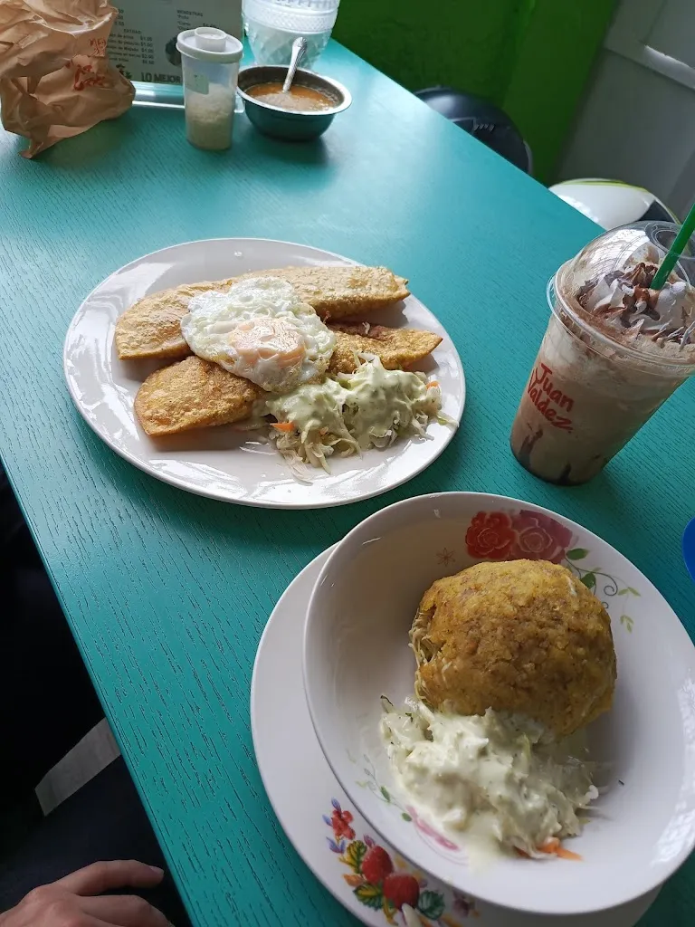 Delicias de Verde restaurant in Carcelén