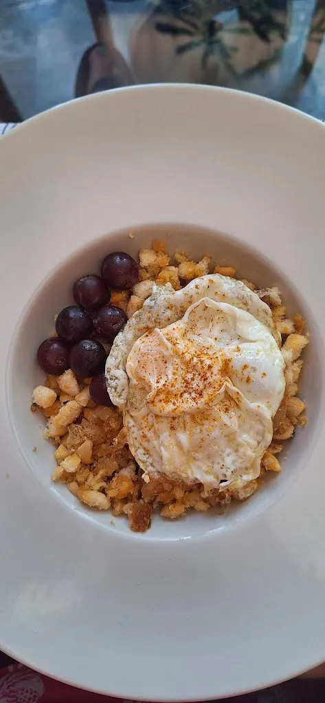 Monika_Avdarestaurantetinajas_Valdepeñas_review