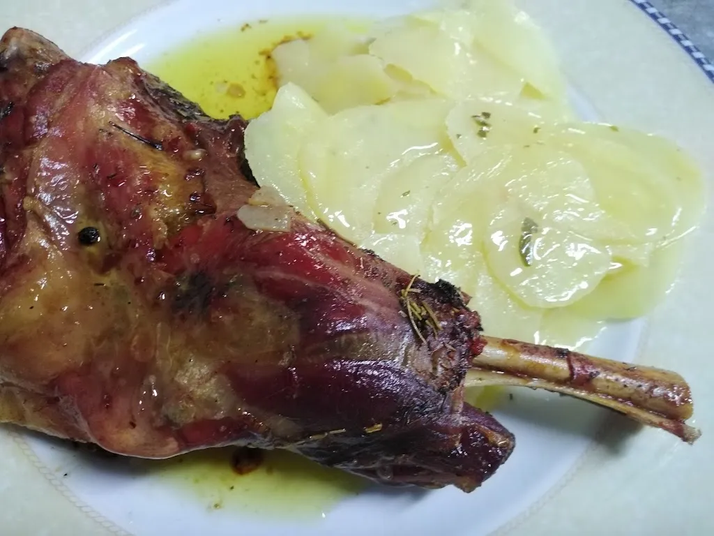 Restaurante Hostal Manolo_Valdepeñas_slider_image_3