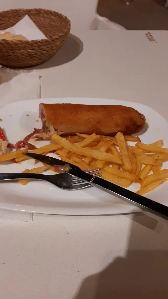 Menu_Hostal Restaurante César_Alcaracejos_immagine_3