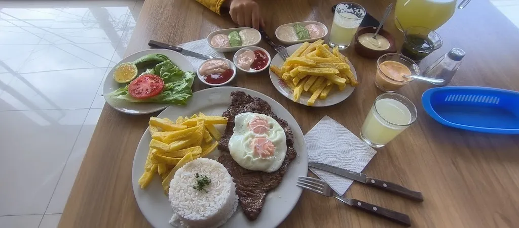 Christian Esparza_PAME'S restaurant_Carcelén_review