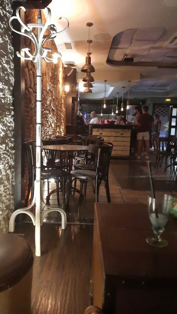 AB. LA._La Cháchara_Villarrubia de los Ojos_review