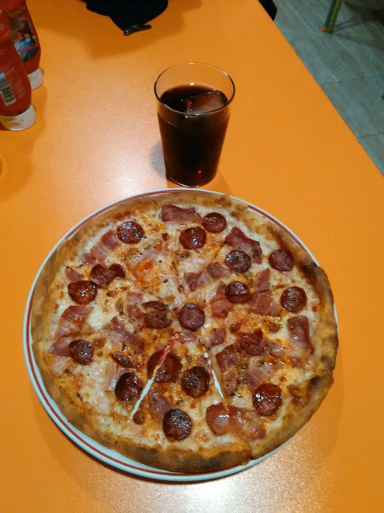 Menu_Pizzería LA ZONE_Villarrubia de los Ojos_immagine_9