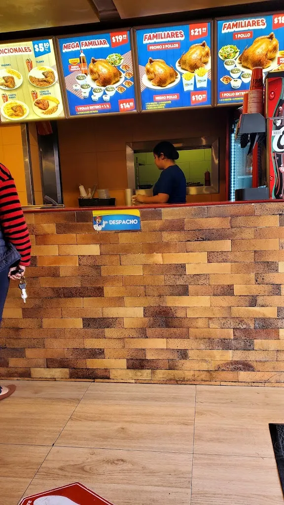 Orlando Guzmán_Texas Chicken Carcelén_Carcelén_recensione