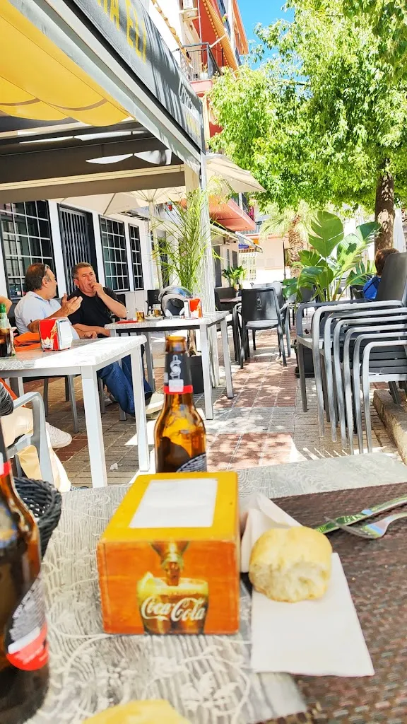 ELI - Cervecería y Cafetería_Cabra_slider_image_2