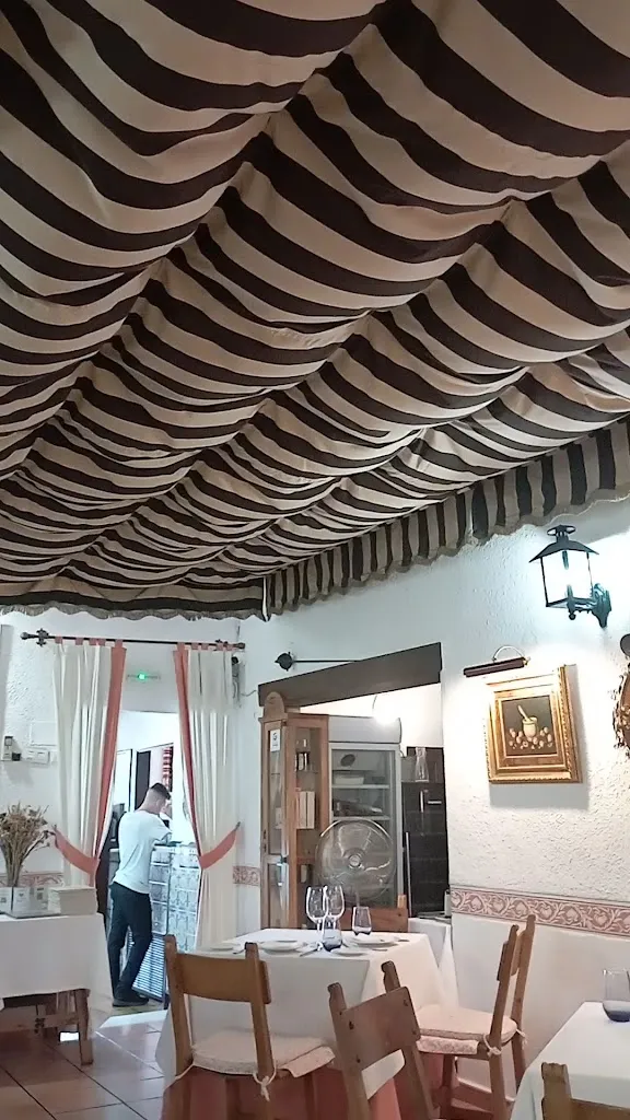 La Taberna de Cuatro Caminos_Almodóvar del Río_slider_image_2