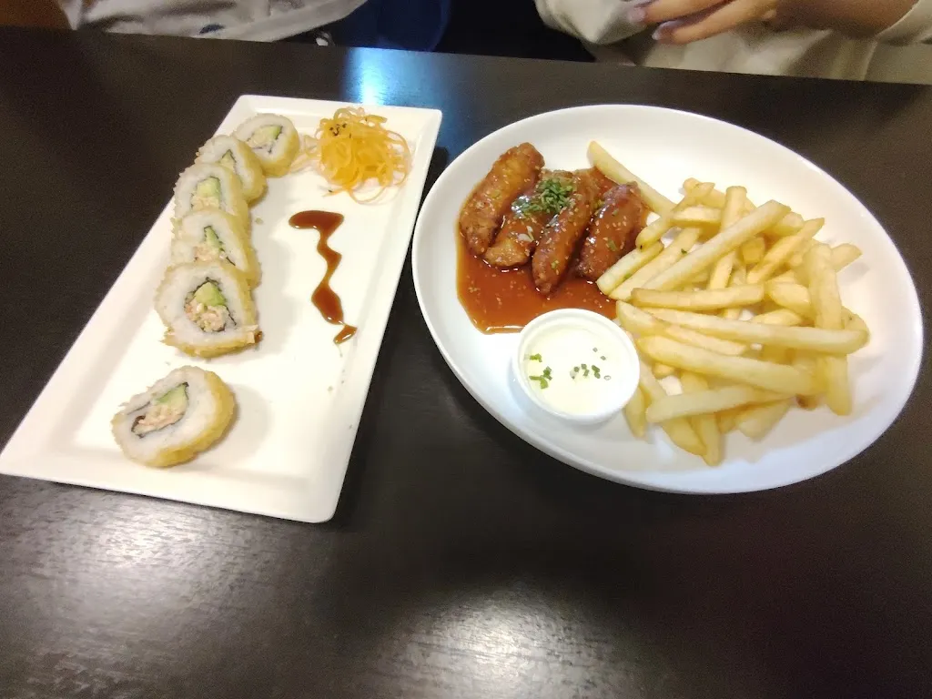 Carlos López_SUSHI MAKAO Restaurante & delivery_Carcelén_recensione