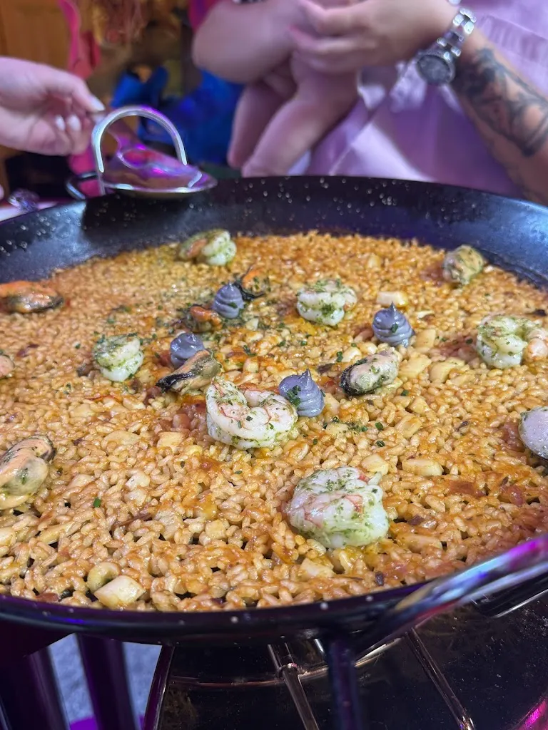 Wildaly del Carmen Lubo Arellano_Carlota Bar_Carlota La_recensione