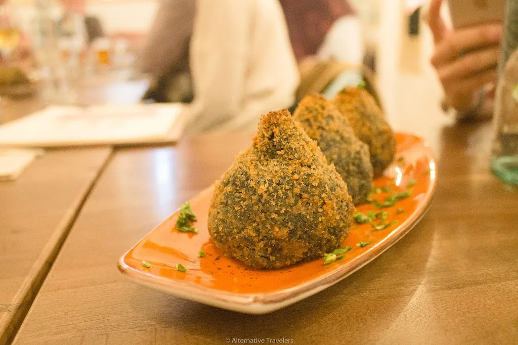 Samantha Anthony_La Tía Carlota_Carlota La_avis