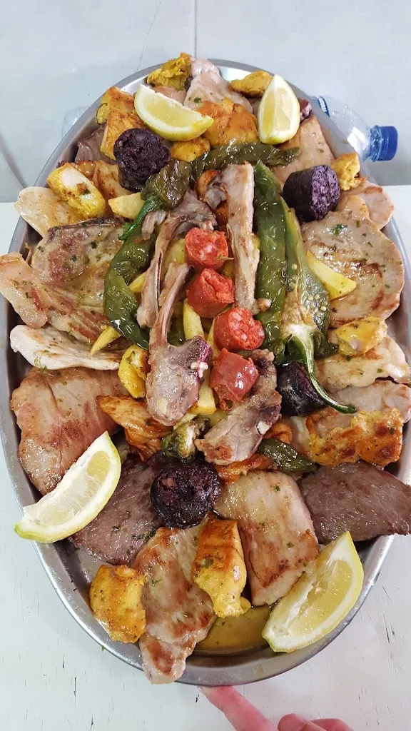 RESTAURANTE CARMONA HOSTAL_Benamejí_slider_image_2