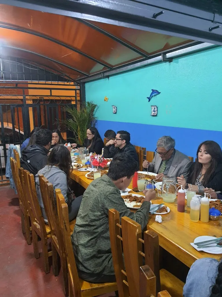 Anibal Davila_CEVICHERIA Y RESTAURANT ZONA MAR_Carcelén_recensione