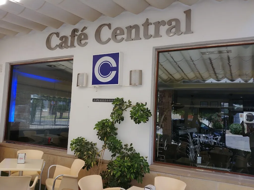 Cafe Central_Cañete de las Torres_slider_image_1