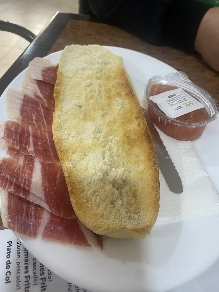 Mercedes Delgado_Bar Carruca_Carcabuey_review