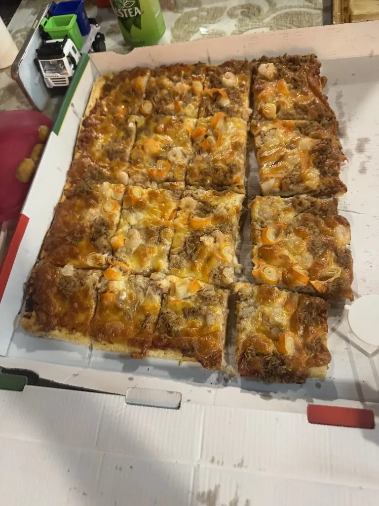 Pizzeria y Golosinas DONALSS_Carcabuey_slider_image_1