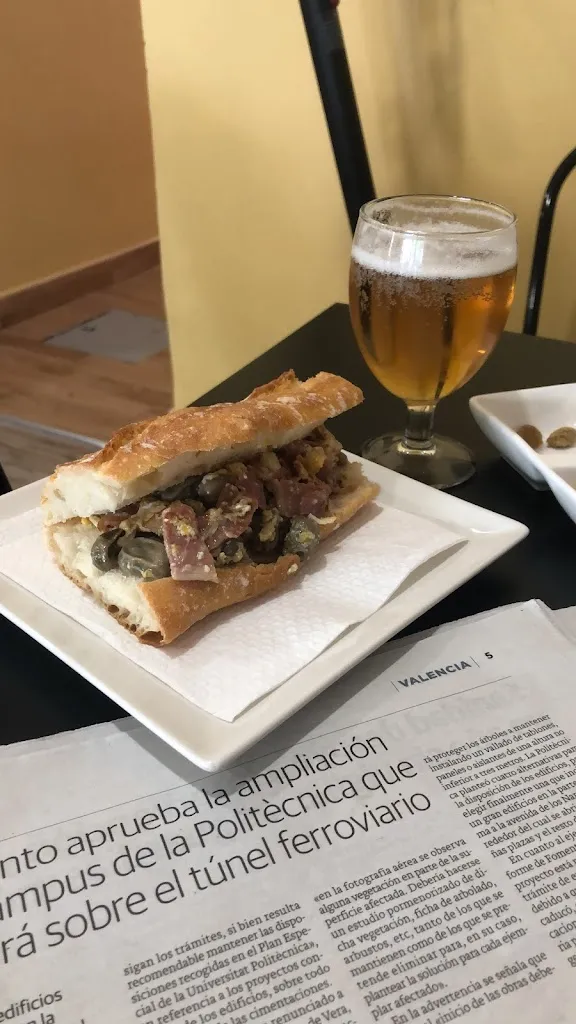 Menü_Bar de Lucas_Encinas Reales_Bild_6