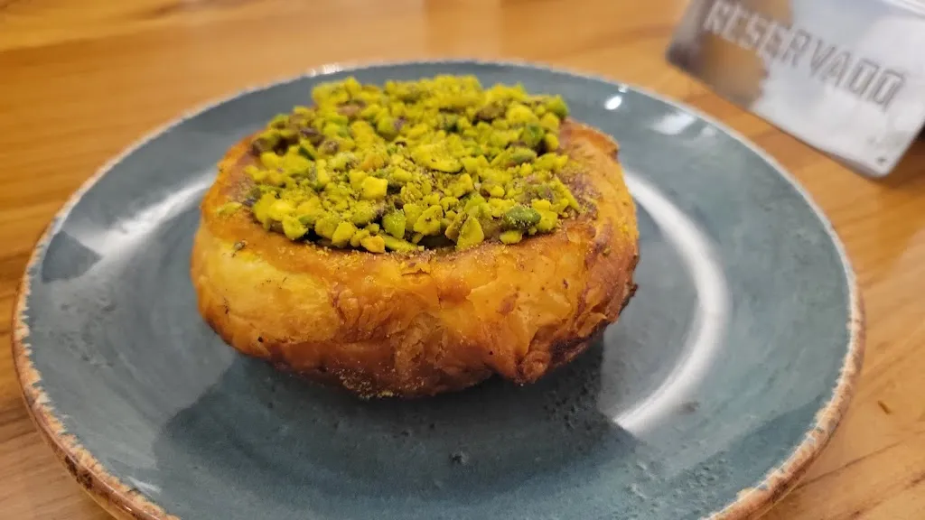 Yira Diaz_Santa Eulalia_Espejo_review