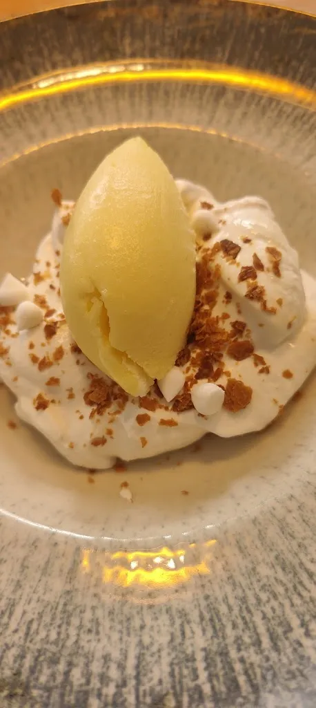 ENRIQUE VELASCO SANCHEZ_Casa Tala_Espiel_review