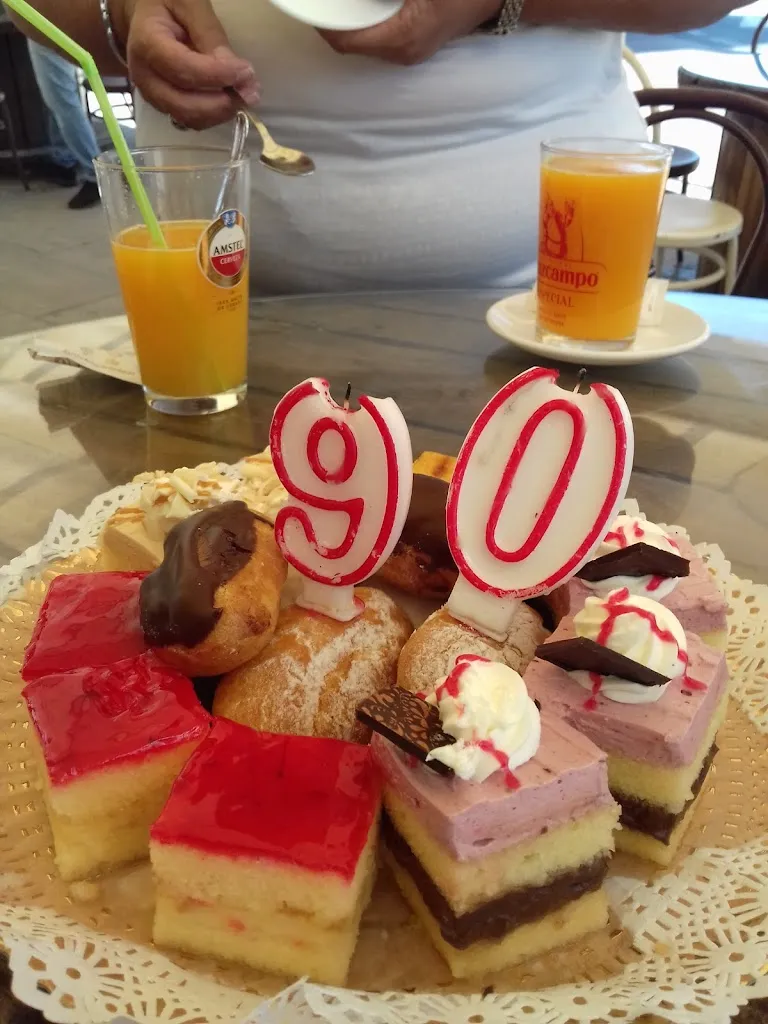 Menu_Al Andalus Pastelería Restaurante_Espiel_image_7