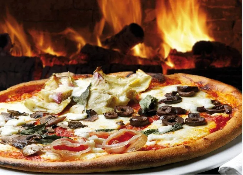 Arezzo Pizzería restaurant in Castro del Río