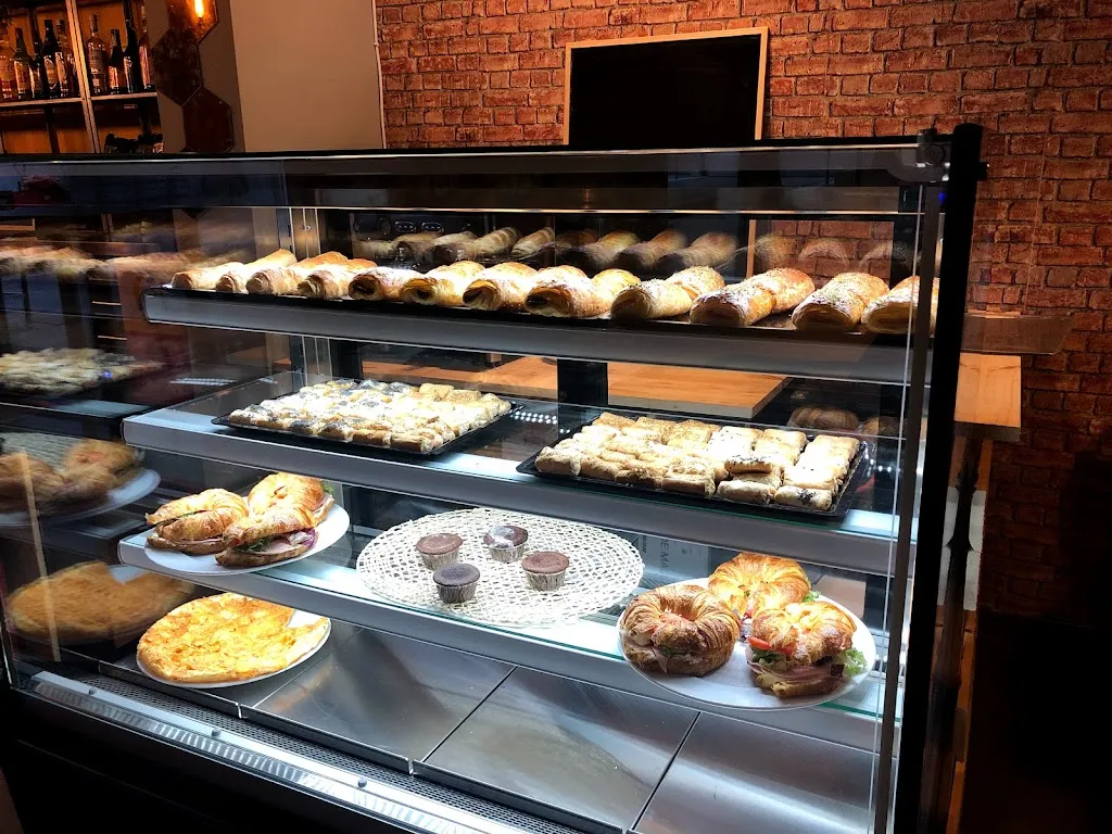 Dalia Parque Gastrobar restaurant in Doña Mencía