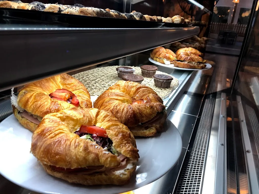 Dalia Parque Gastrobar_Doña Mencía_slider_image_2