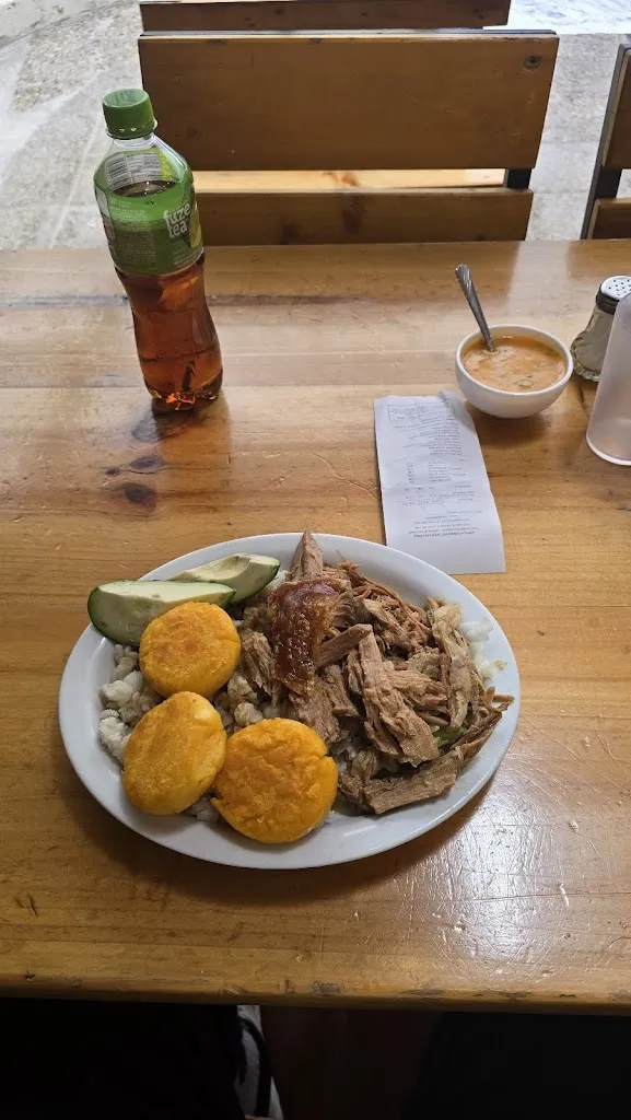 Dalton Chung Caisa_LA CASA DEL HORNADO PASTUZO - CARCELÉN_Carcelén_review