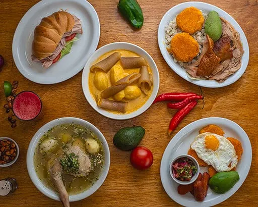 LA CASA DEL HORNADO PASTUZO - CARCELÉN_Carcelén_slider_image_3