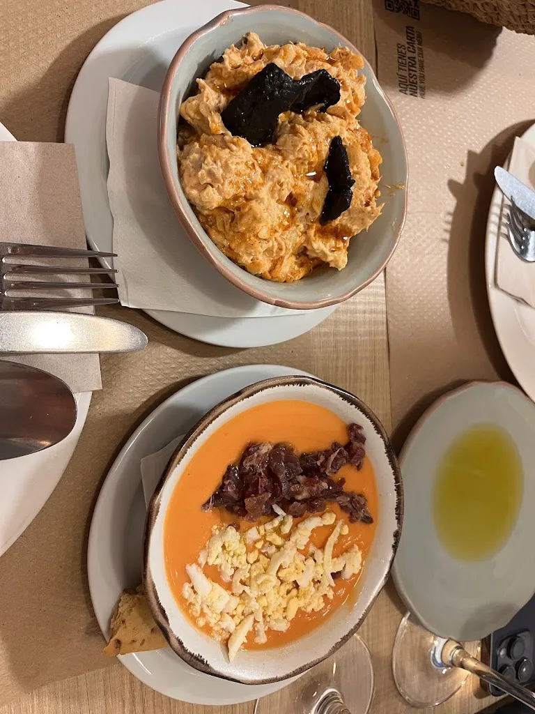 Лидия Волошина_Bodegas Mezquita_Córdoba_review