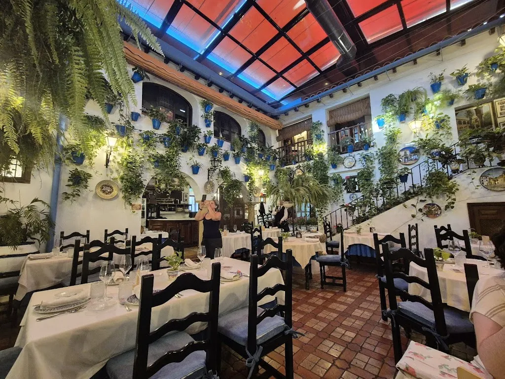 Restaurante Puerta Sevilla_Córdoba_slider_image_3