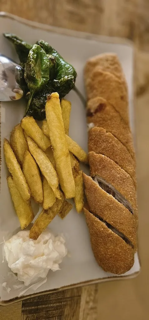 Lia Wright_Bodegas Mezquita Corregidor_Córdoba_review