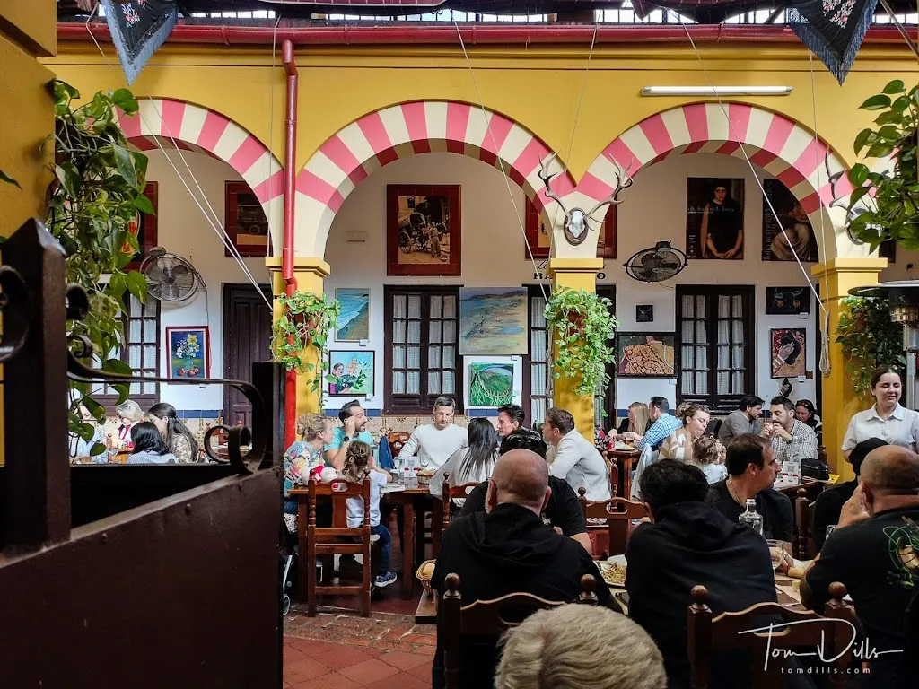 Tom Dills_Restaurante Sociedad Plateros María Auxiliadora_Córdoba_recensione