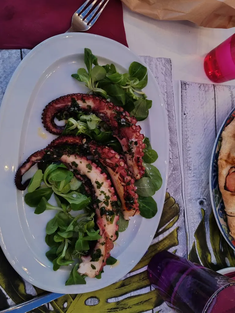 Juan Paco Pedro de la Mar_Cris y kikka Trattoria_Granjuela La_review