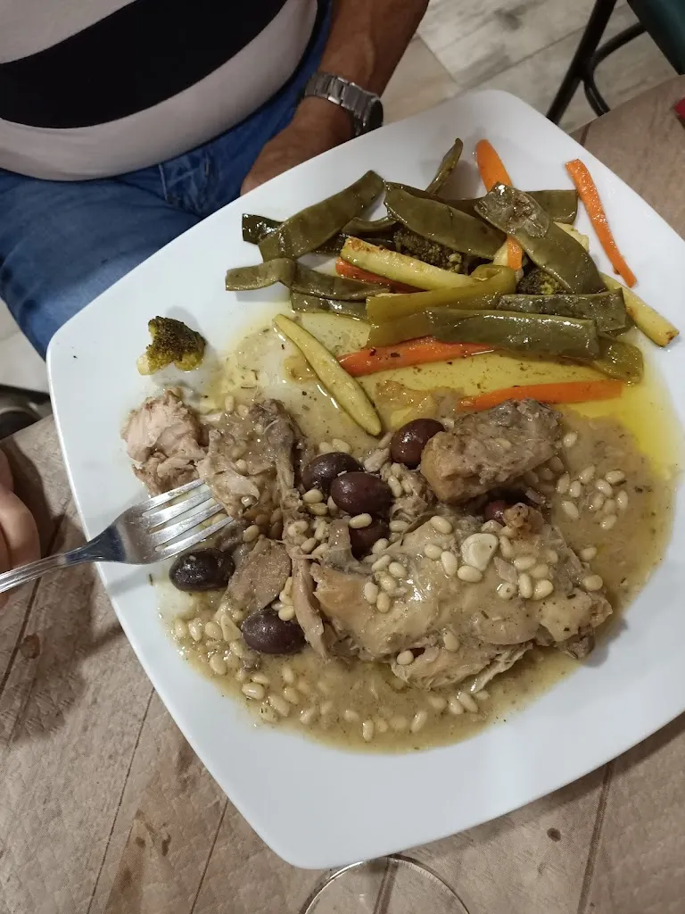 Jesus Sasegue_Bar La Piscina_Granjuela La_review