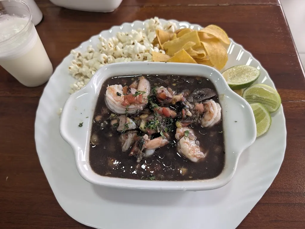 DELFÍN AZUL CARCELÉN_Carcelén_slider_image_2