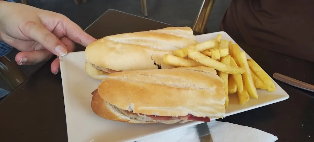 Menu_Cafetería Cruz de Piedra_Fuente Obejuna_image_7