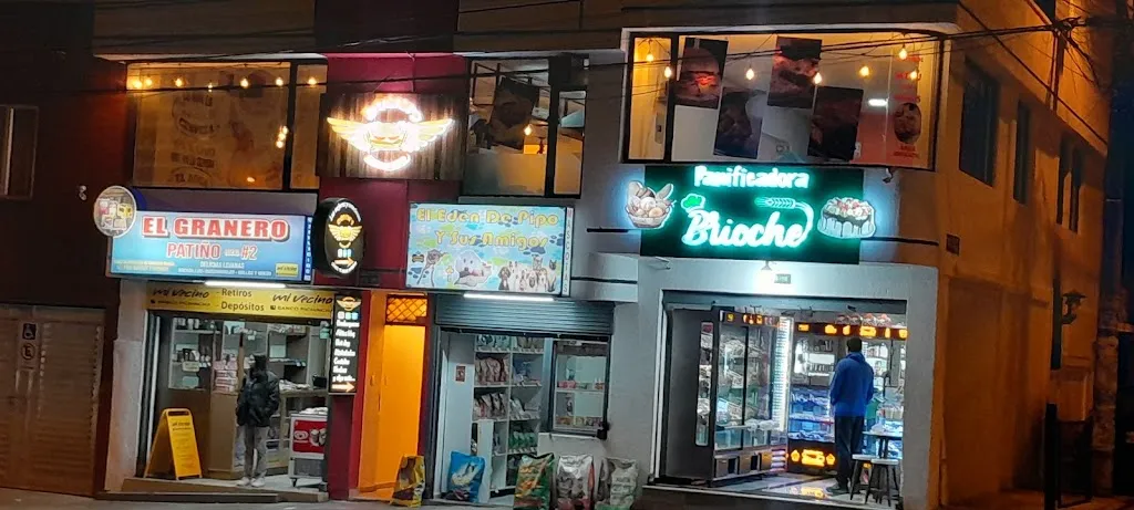 DOMM'S ALITAS BBQ restaurant in Carcelén