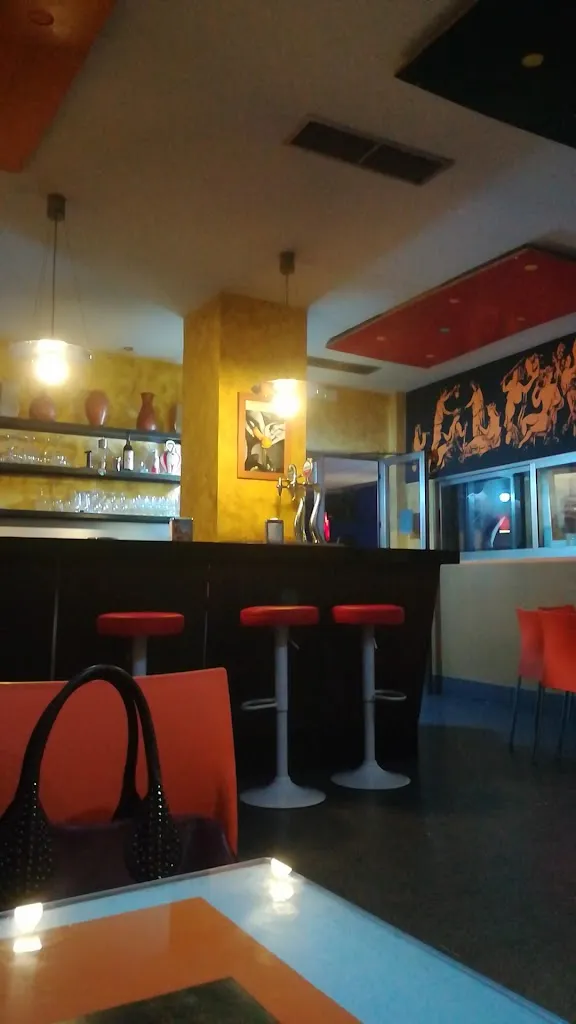 Pillamelai_Fernán-Núñez_slider_image_2