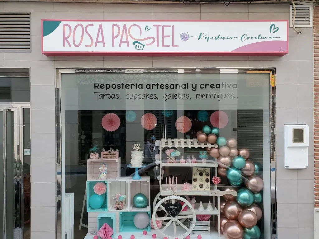 Rosa Pastel Reposteria Creativa restaurant in Fernán-Núñez