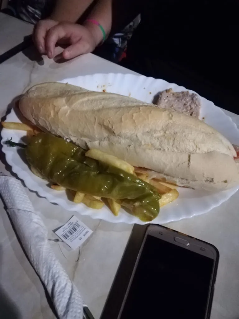 Antonio Martinez_Burguer Eva_Fuente Palmera_review