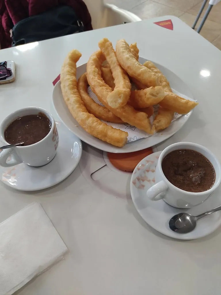 Cafeteria trebol azul restaurant in Fuente Palmera